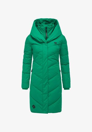 Groene gewatteerde jas met een grote, gedrapeerde capuchon. Voorzien van een ritssluiting, lange mouwen en een chevron-quiltpatroon. Accentueert met een logopatch.