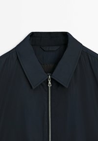 Thumbnail Image 7