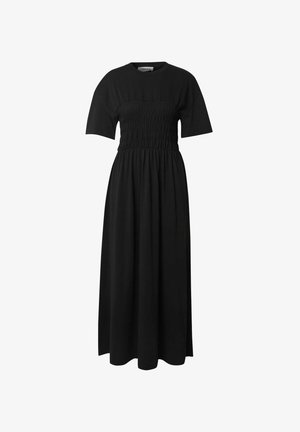 Zwarte maxi-jurk van zachte stof, met een aansluitend gerimpeld lijfje, korte mouwen en een vloeiende rok.