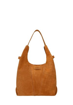 Ramenní taška z opálené broušené kůže s jedním uchem a jemnými šicími detaily, s malou obdélníkovou nášivkou s logem na přední straně.