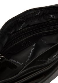 The Chesterfield Brand SOUTHAMPTON - Borsa a tracolla - black