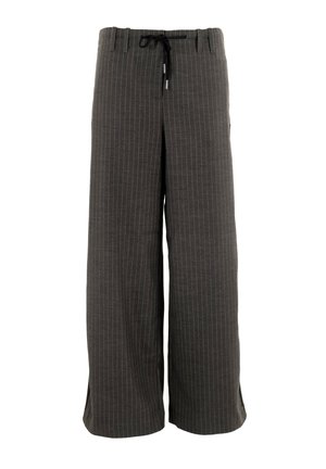 Pantaloni larghi grigio scuro con righe verticali. Realizzati in tessuto morbido, presentano una vita con cordoncino e una vestibilità comoda.