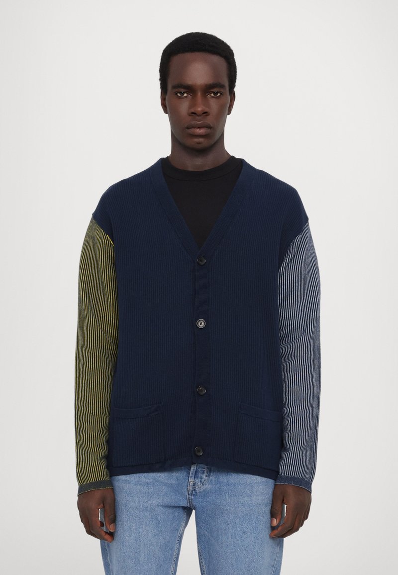 PS Paul Smith - CARDIGAN BUTTON - Cardigan - blue, Forstør