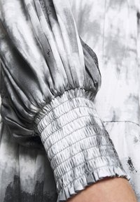 Bruuns Bazaar Robe de jour - grey