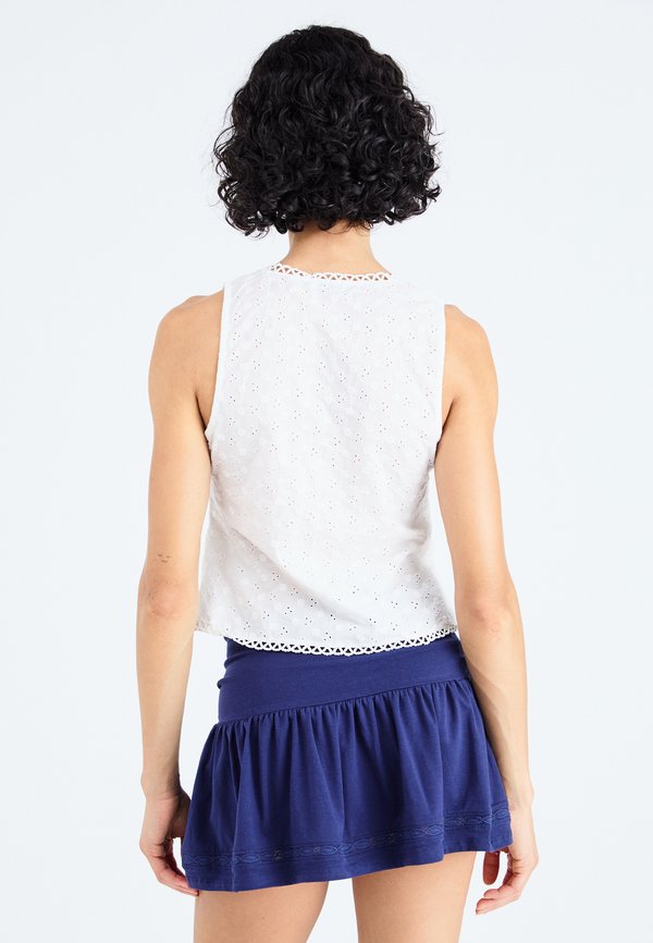 ANGLAISE TIE VEST - Blouse2