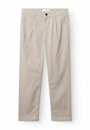 Beige bukser med lige ben, sidelommer, frontplisseringer, bæltestropper og knaplukning ved linningen.