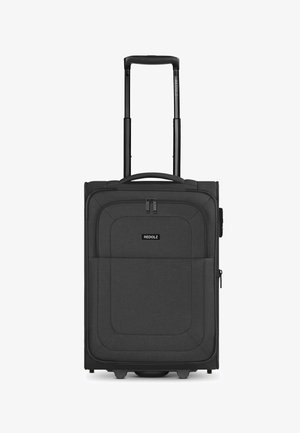 Valise noire à roulettes en tissu durable, dotée d'une poignée télescopique, de deux zippers et d'une poche avant avec des accents texturés.