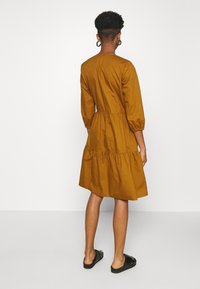 Object Tall Robe de jour - brown