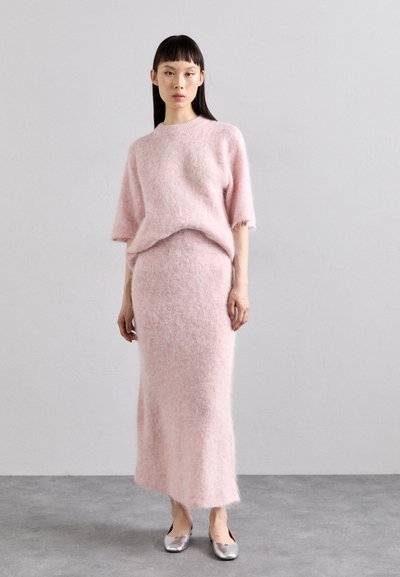 Holzweiler FLUFFY SKIRT - Jupe longue - pink