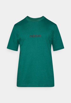Grøn bomulds-t-shirt med rund hals og korte ærmer. Indeholder en mørkerød "adidas"-logo centreret på brystet. Glat tekstur.