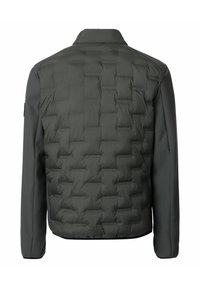 Mörkgrå kviltad jacka med texturerade ärmar, sedd bakifrån mot en vit bakgrund.