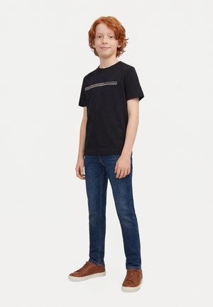 Jack & Jones Junior JCOFUSION CHEST TEE - Tričko s potlačou - black