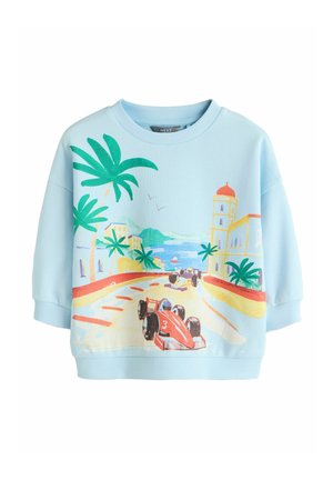 Hanorac albastru deschis cu un design colorat cu mașină de curse, palmieri, peisaj de coastă și croială lejeră cu manșete ribonate.