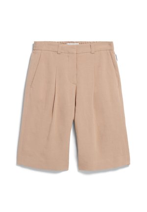 Pantaloni corti in lino beige con una vestibilità relaxed, dotati di pieghe frontali e tasche laterali, progettati per comfort e traspirabilità.