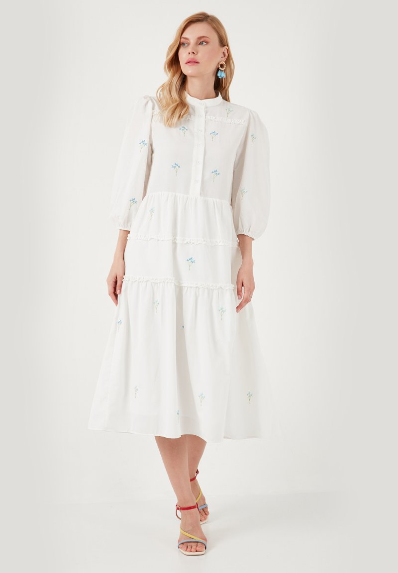 LELA REGULAR FIT - Haljina-majica - white