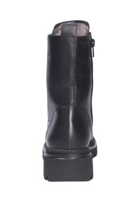 Bottines en cuir noir avec une finition texturée, dotées d'une fermeture éclair sur le côté et d'une semelle épaisse et robuste pour la stabilité. Pas d'ornements visibles.