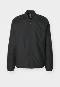 Giacca bomber nera, materiale leggero, chiusura a zip completa, colletto e polsini a coste, texture liscia, design minimalista, senza motivi visibili.