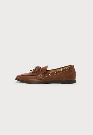 NICO - Chaussures bateau - brown