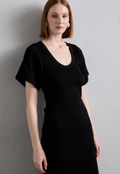 By Malene Birger ANAISSA - Trikotaažkleit - black