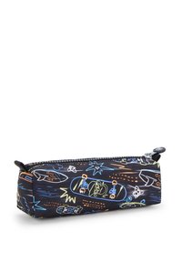 Astuccio a tema skateboard in tessuto nero, con grafiche colorate di skateboard e stelle, dotato di chiusura a zip e forma arrotondata.