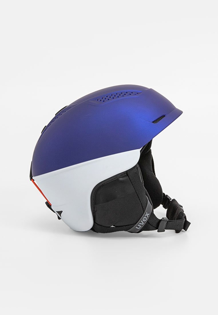 Skibrille mit einer glatten, matten dunkelblauen Schale, einem weißen unteren Abschnitt, Belüftungsöffnungen und verstellbaren schwarzen Kinnriemen.