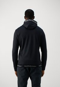 Thumbnail Image 3