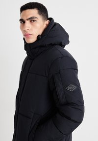 Replay JACKET - Vinterfrakke - black