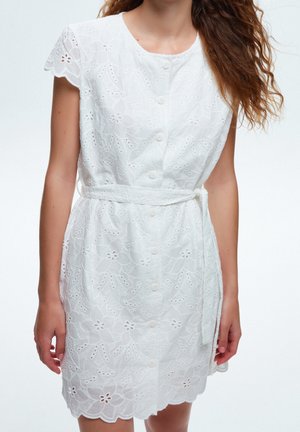 Skjortklänning - white