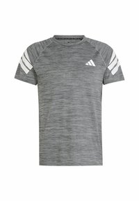 Camiseta deportiva gris con una tela texturada, con acentos de malla blanca en los hombros y un pequeño logo en el pecho.