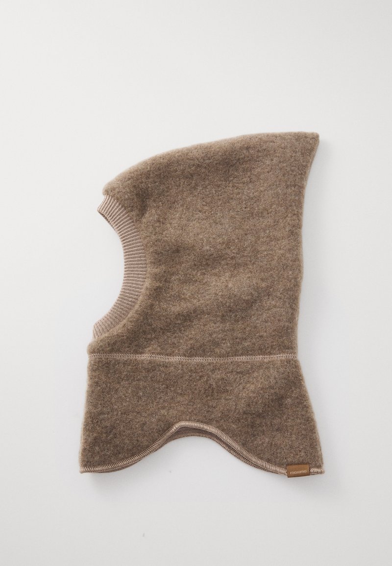 Balaclava in lana marrone con punta, rigata attorno all'apertura per il viso, con orlo cucito e una piccola etichetta del marchio su un lato.