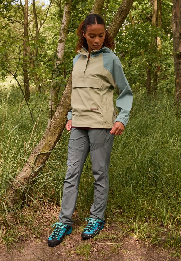 WILDFIRE EDGE - Hiking shoes2