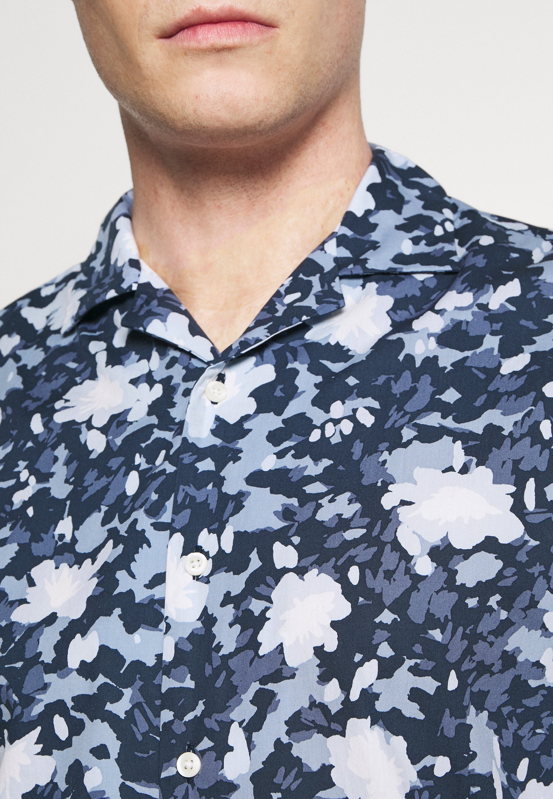 Tommy Hilfiger FLORAL CAMO SHIRT 