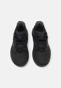 Nike Performance Scarpe da corsa su strada - black