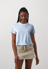 PIECES Dam T-shirts PCMila - Hydrangea WINETASTING/CLOUD DANCER