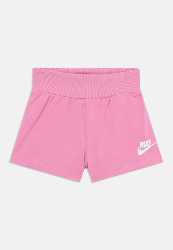 Shorts - magic flamingo