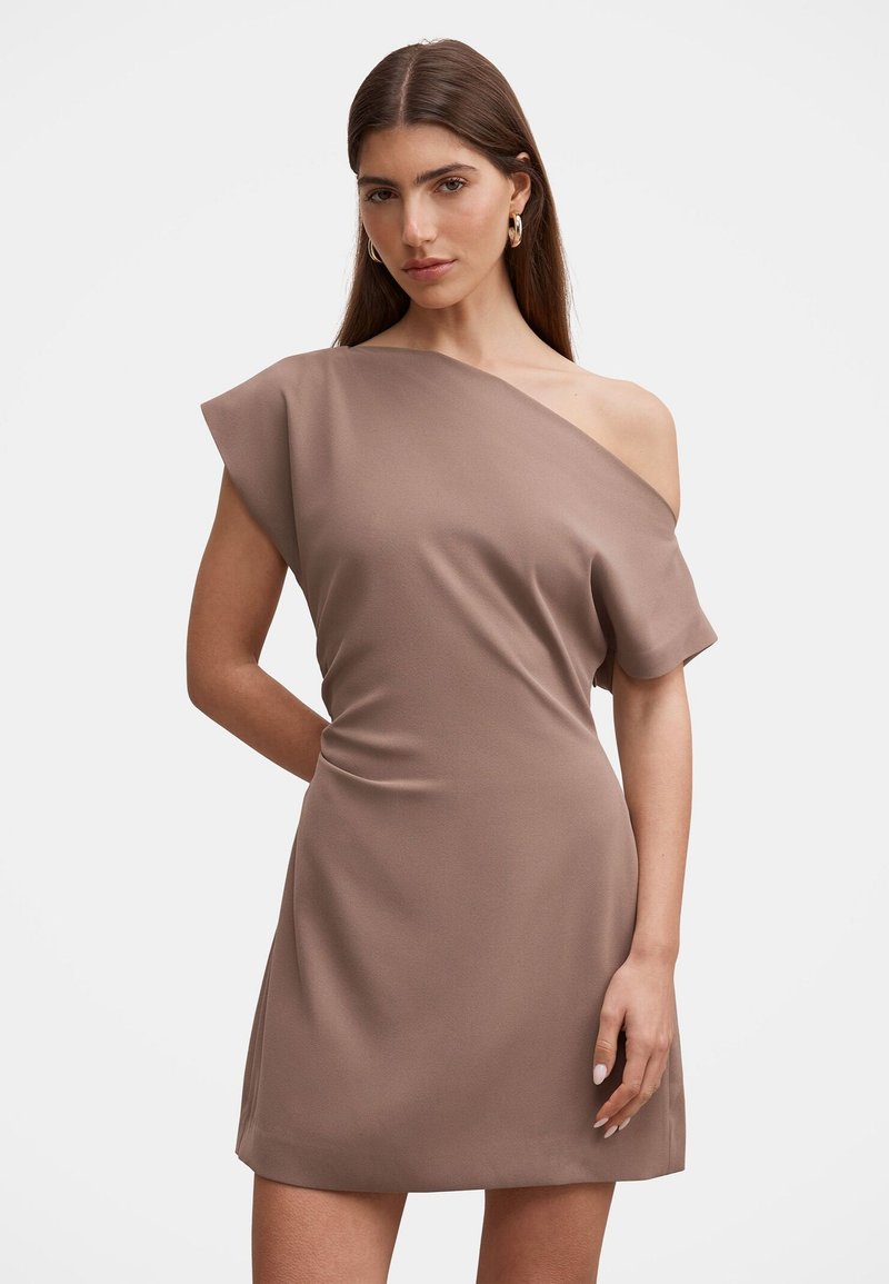Forever New DANIELLE ASYMMETRICAL MINI DRESS - Cocktail φόρεμα / Φόρεμα για πάρτι - porcini