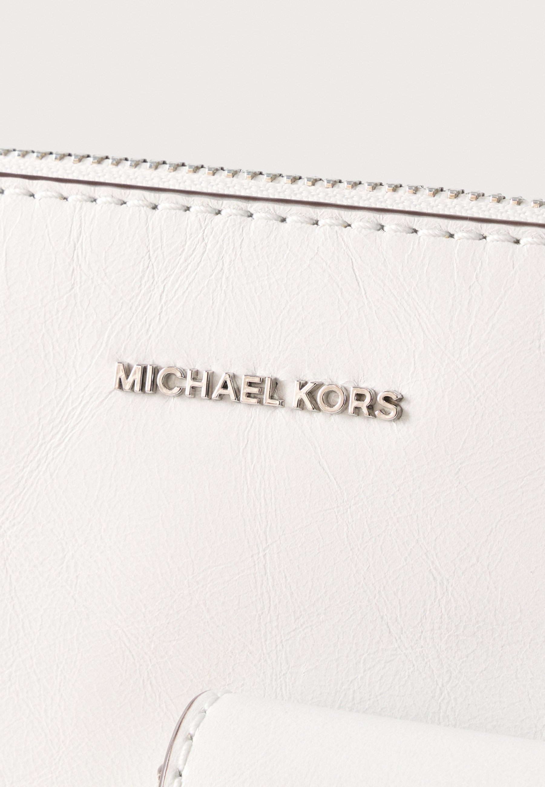 MICHAEL Michael Kors JET SET LG TZ CONV WRISTLET - Handbag - optic