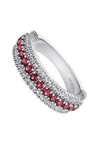 Anillo de plata con tres filas de cristales rojos y transparentes, con un detallado intrincado a lo largo de la banda y un interior suave y pulido.