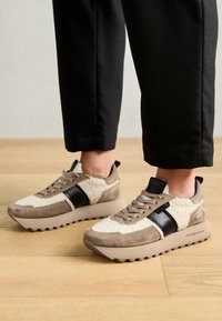 Kennel&schmenger Kennel Und Schmenger Nova Sneaker Kennel