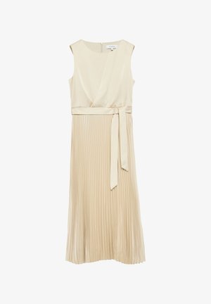 Mouwloze beige midi-jurk met geplooide rok, overslagtop en bijpassende stoffen riem gestrikt in de taille.