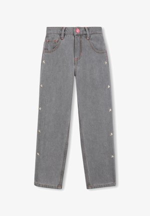 Sive skinny jeans z ravnim krojem, opremljeni z srebrnimi zvezdami ob straneh, kontrastnim šivanjem in zaklepom na gumb.