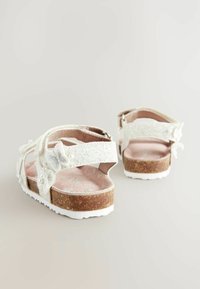 Miniaturna slika 2