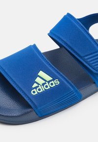 adidas Performance ADILETTE - Sandale za hodanje - team royal blue/green spark/dark blue