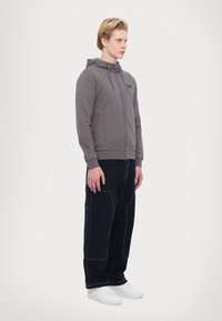 EA7 Emporio Armani TRAIN CORE HOODIE - Majica s kapuljačom - volcanic glass