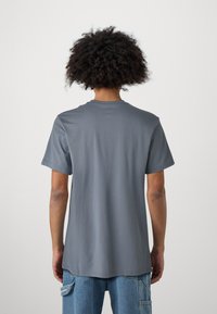 Quiksilver LOGO UNISEX - Základné tričko - flint stone