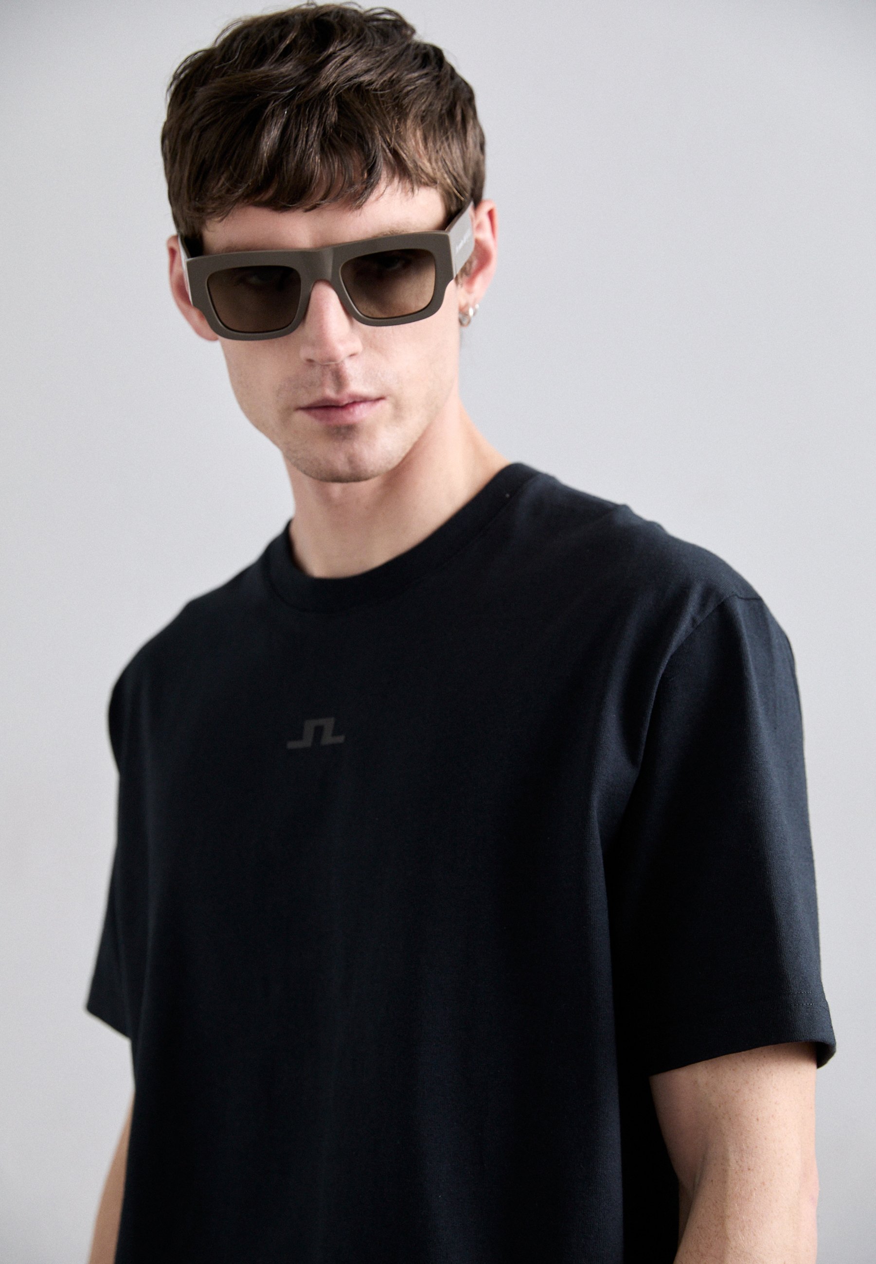 J.LINDEBERG TJORN BRIDGE - T-shirt - bas - black/svart