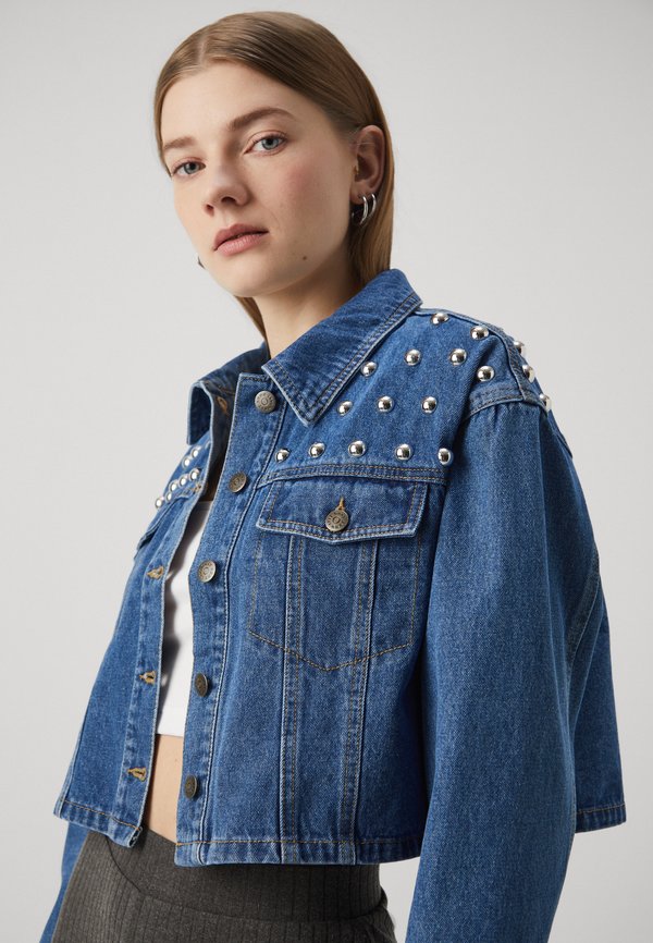 ONLZENDAYA STUD JACKET  - Denim jacket3