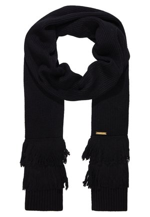 Écharpe noire en maille avec des détails de franges superposées à chaque extrémité et une petite étiquette rectangulaire dorée sur un côté.