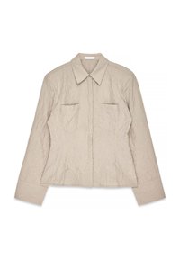 Beige, gequilted overhemd met lange mouwen en een kraag, twee borstzakken en een getailleerde silhouet. Geweven stof met een licht gekreukt uiterlijk.