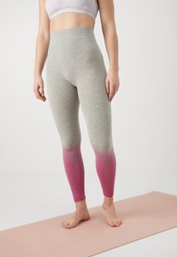 Yogasearcher RAISI - Leggings - rose